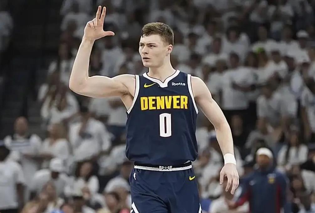 比赛数据和专业分析-败北引发热议!,德布劳内在掘金比赛中败北引发球迷热议-比赛数据和专业分析