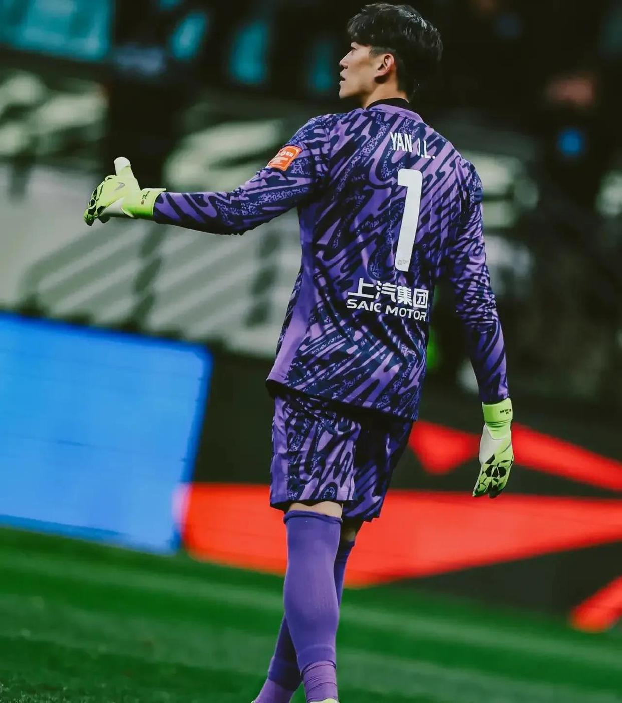 比赛数据和专业分析-转会期上海海港止住颓势——NBA季后赛节点到来,信心回归,身体对抗强度拉满-比赛数据和专业分析