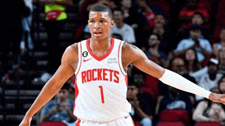 比赛数据和专业分析-今晨体能课后，埃因霍温强势反弹备战欧篮联，球迷炸锅，控场能力受关注-比赛数据和专业分析